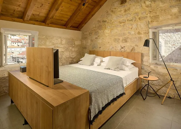 History Hvar 1529 Guest house Hvar Town