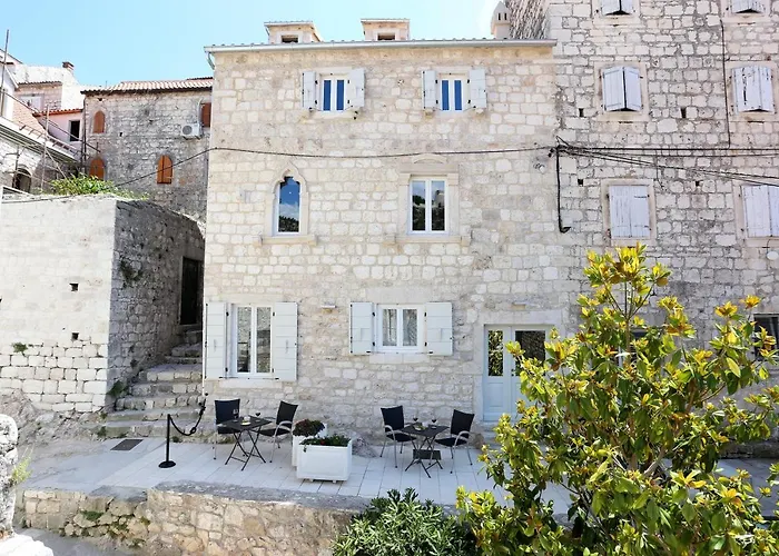 History Hvar 1529 Gæstehus Hvar Town